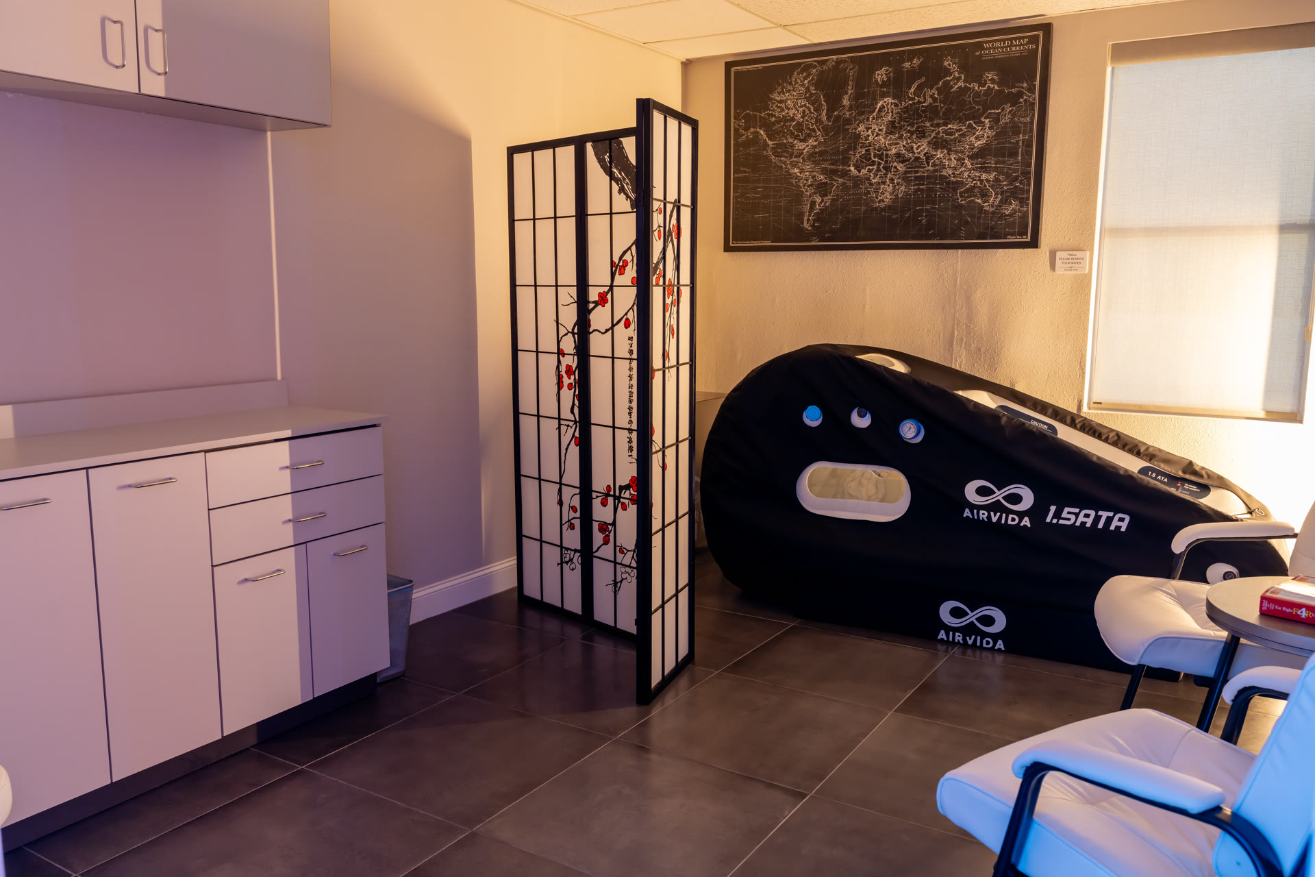 The Wellness Elite Fitness recovery suite in Friendswood, TX