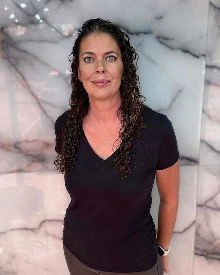 Best lymphatic drainage in Friendswood TX with Sara Canalito LMT at Wellness Elite Fitness