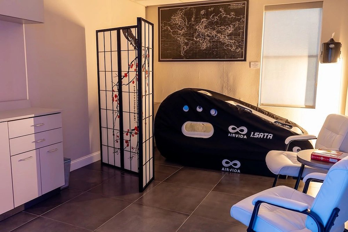 Hyperbaric. Oxygen Therapy in Houston at Wellness Elite Fitness in Friendswood, TX