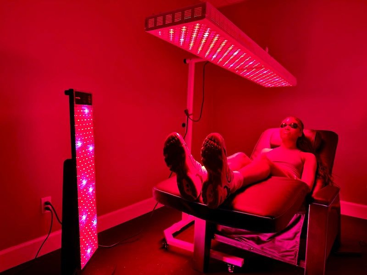 Red light therapy at Wellness Elite Fitness in Friendswood, TX